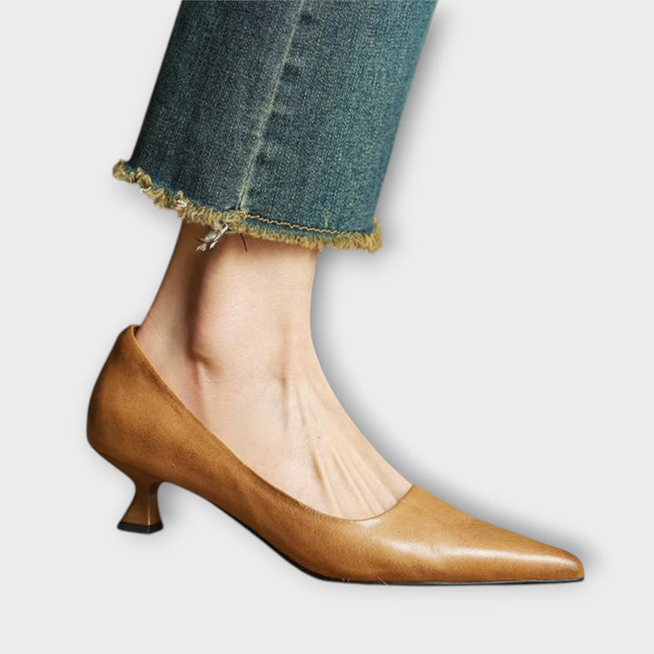 Court Shoes in Genuine Leather