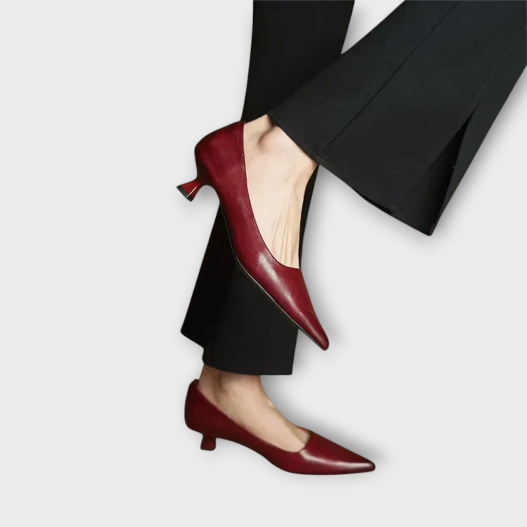 Court Shoes in Genuine Leather
