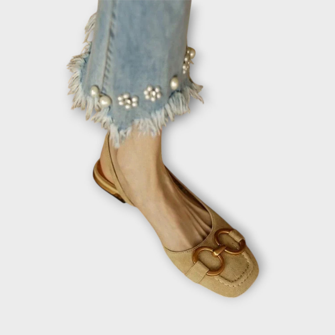 Elegant Slingback Flats with Chic Buckle Detail