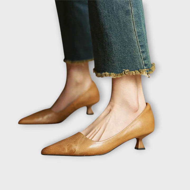 Court Shoes in Genuine Leather