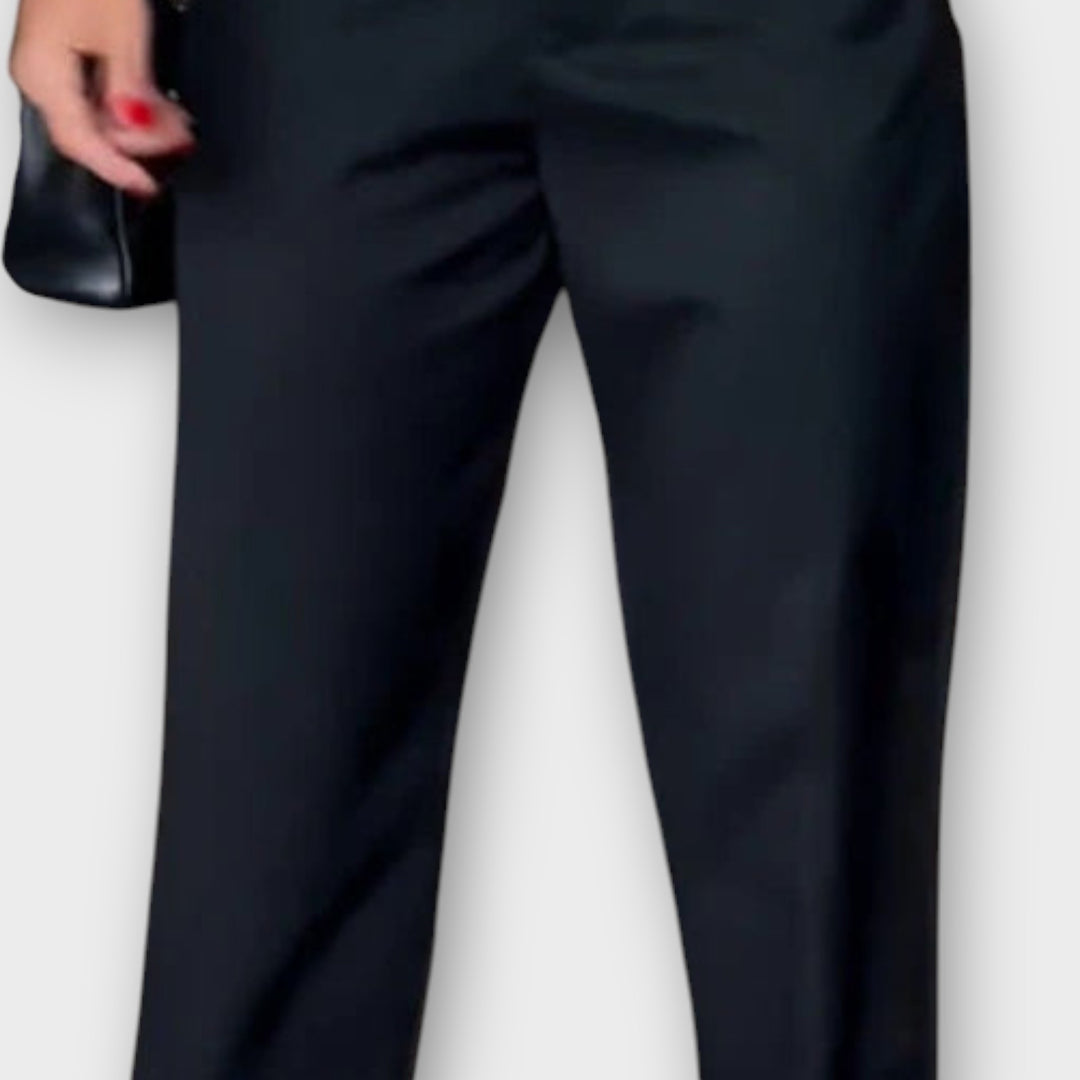 Relaxed Tailored Trousers with Modern Comfort