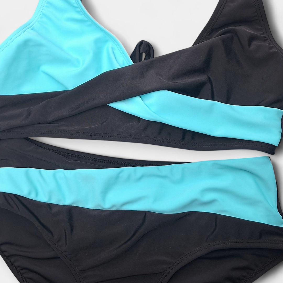 Bikini with Crossed Neckline