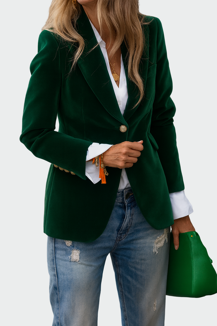 Jacket in a Luxurious Line
